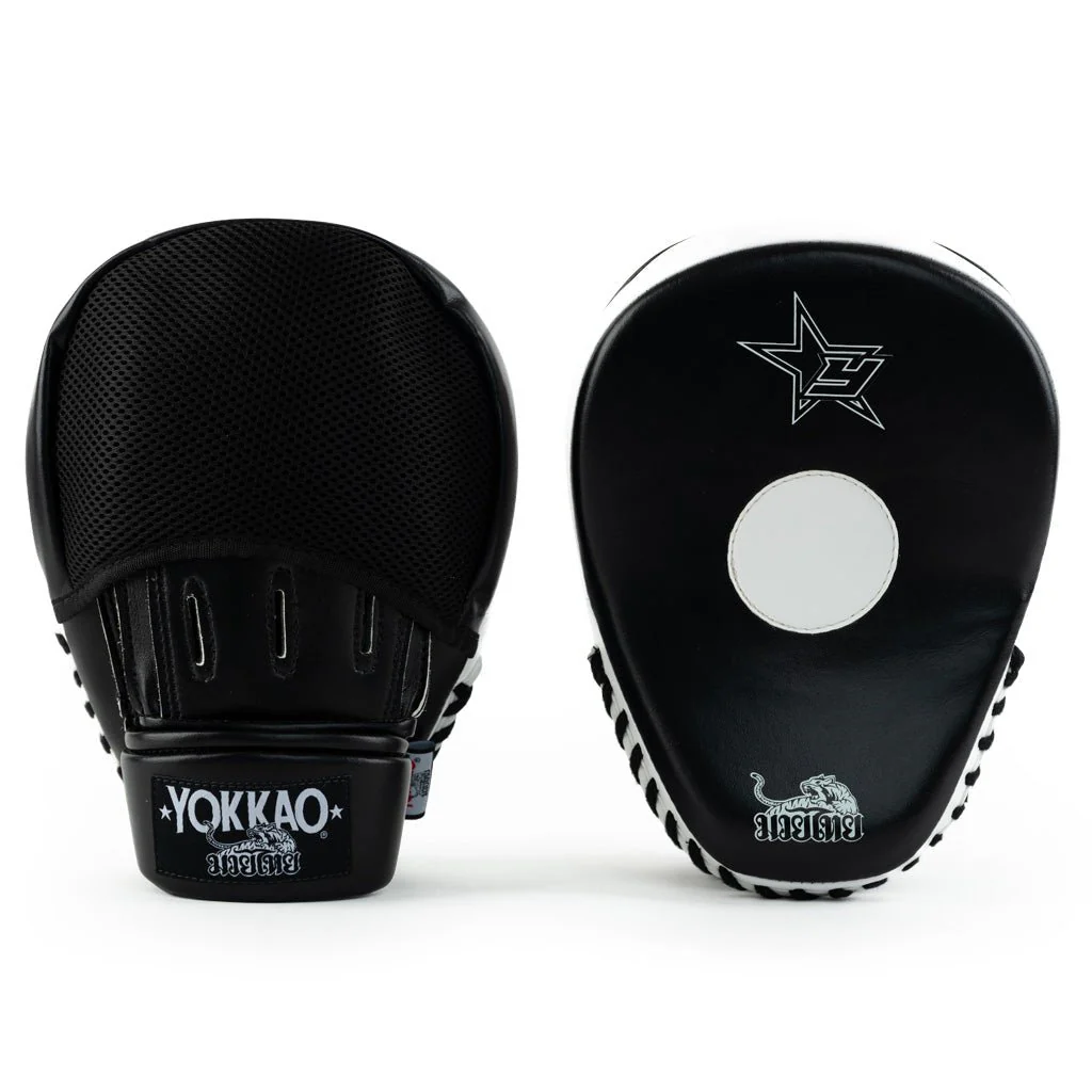 Institution Dual Tone Focus Mitts