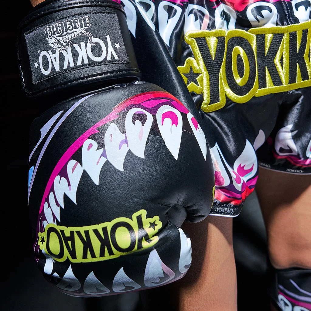 Sharknado II Boxing Gloves - Image 16